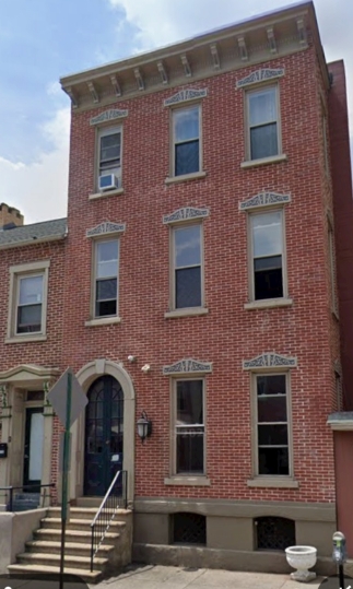 Spacious 3BR 3rd-Floor Apartment