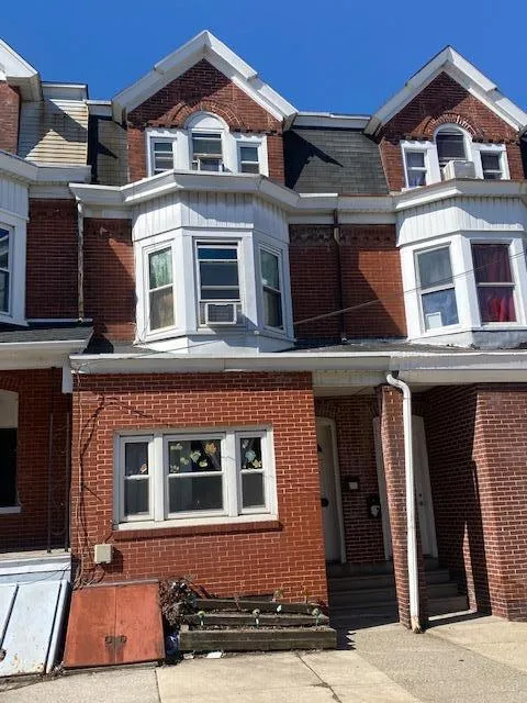 HUGE 6 Bedroom Allentown Home