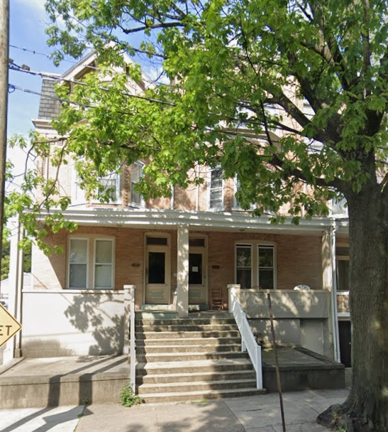 All-Inclusive 1st Floor Studio